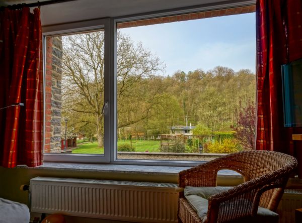 Cost of Fiberglass Window Repair in Mequon